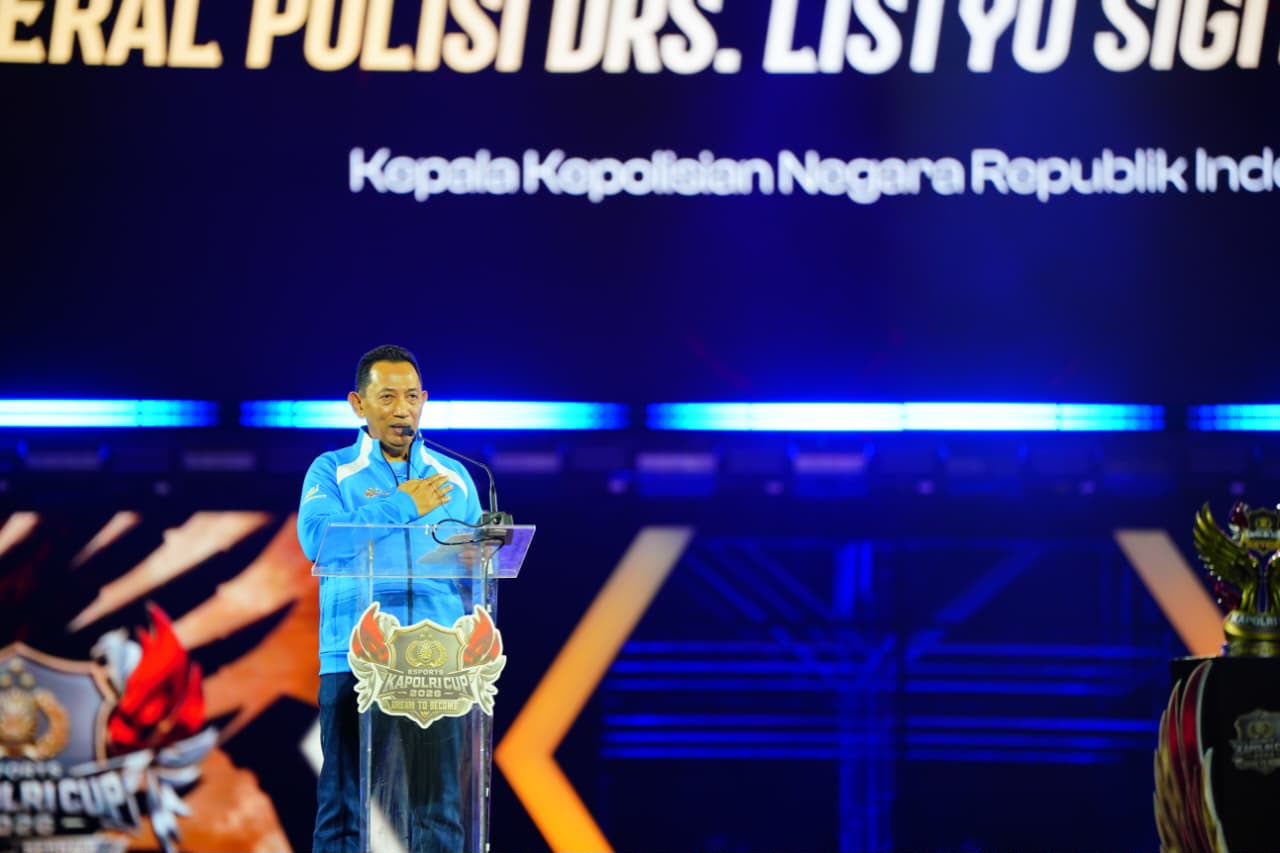 Kapolri juga menitipkan pesan agar para Duta Kamtibmas ikut mencegah berbagai ancaman di ruang digital, seperti hoaks, ujaran kebencian, radikalisme, perundungan, judi online, hingga penyalahgunaan narkoba