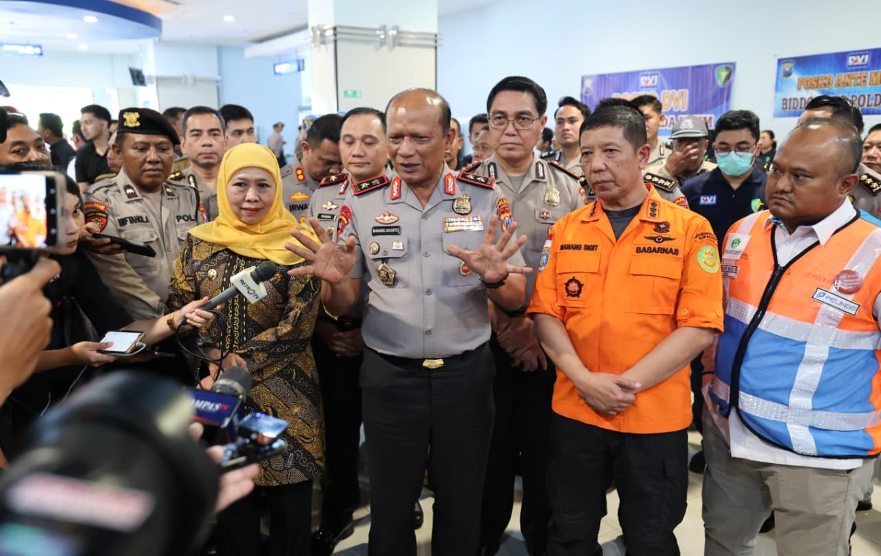 Kapolda Jatim Sampaikan Duka atas Kecelakaan Kapal Laut di Perairan Sumenep, Pencarian Korban Hilang Terus Dilakukan