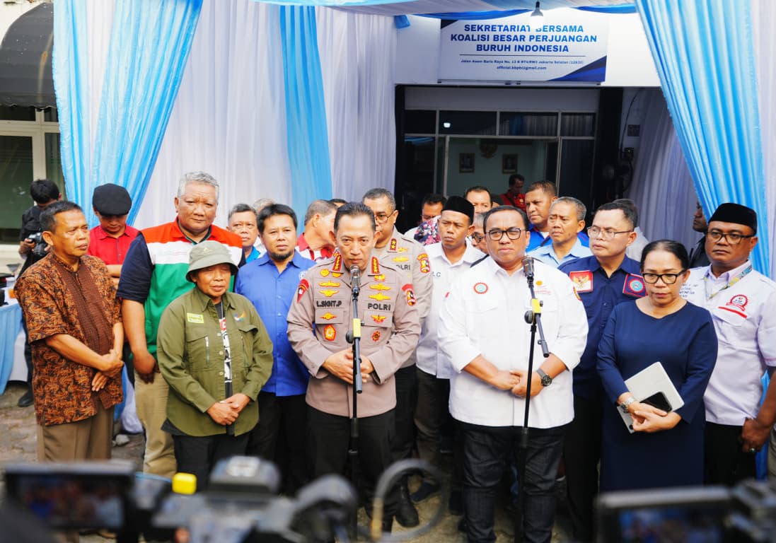 Presiden Konfederasi Serikat Pekerja Seluruh Indonesia (KSPSI) sekaligus perwakilan KBPBI, Andi Gani Nena Wea, menyebut dialog tersebut menjadi momentum penting dalam memperkuat komunikasi antara pemerintah, Polri, dan organisasi buruh guna mencari solusi terbaik terhadap substansi RUU Ketenagakerjaan.