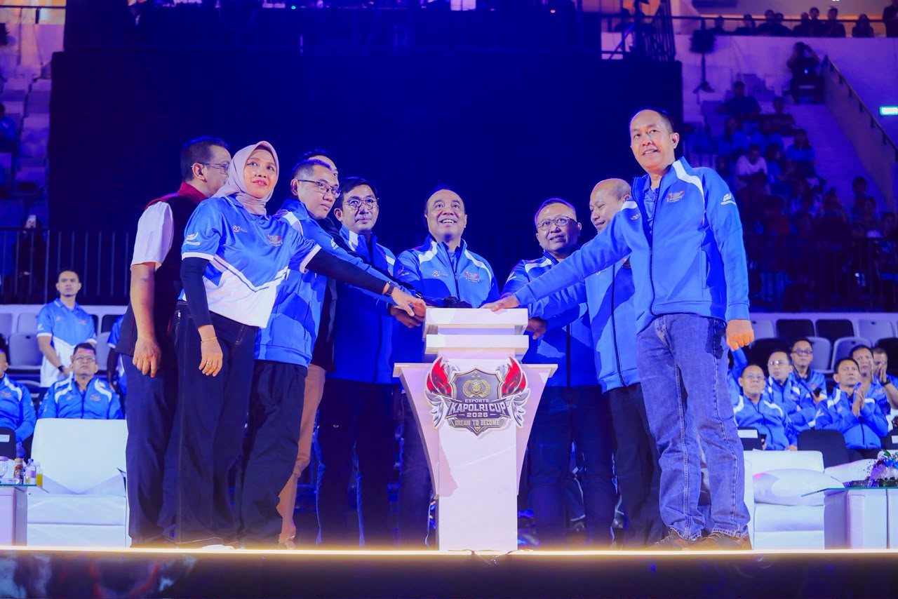 Sebanyak 35.936 peserta dari 34 Polda dan 403 Polres mengikuti rangkaian E-Sports Kapolri Cup 2026. Besarnya partisipasi tersebut menunjukkan tingginya antusiasme masyarakat, khususnya generasi muda, terhadap e-sports sekaligus memperlihatkan besarnya potensi talenta digital yang dimiliki Indonesia.