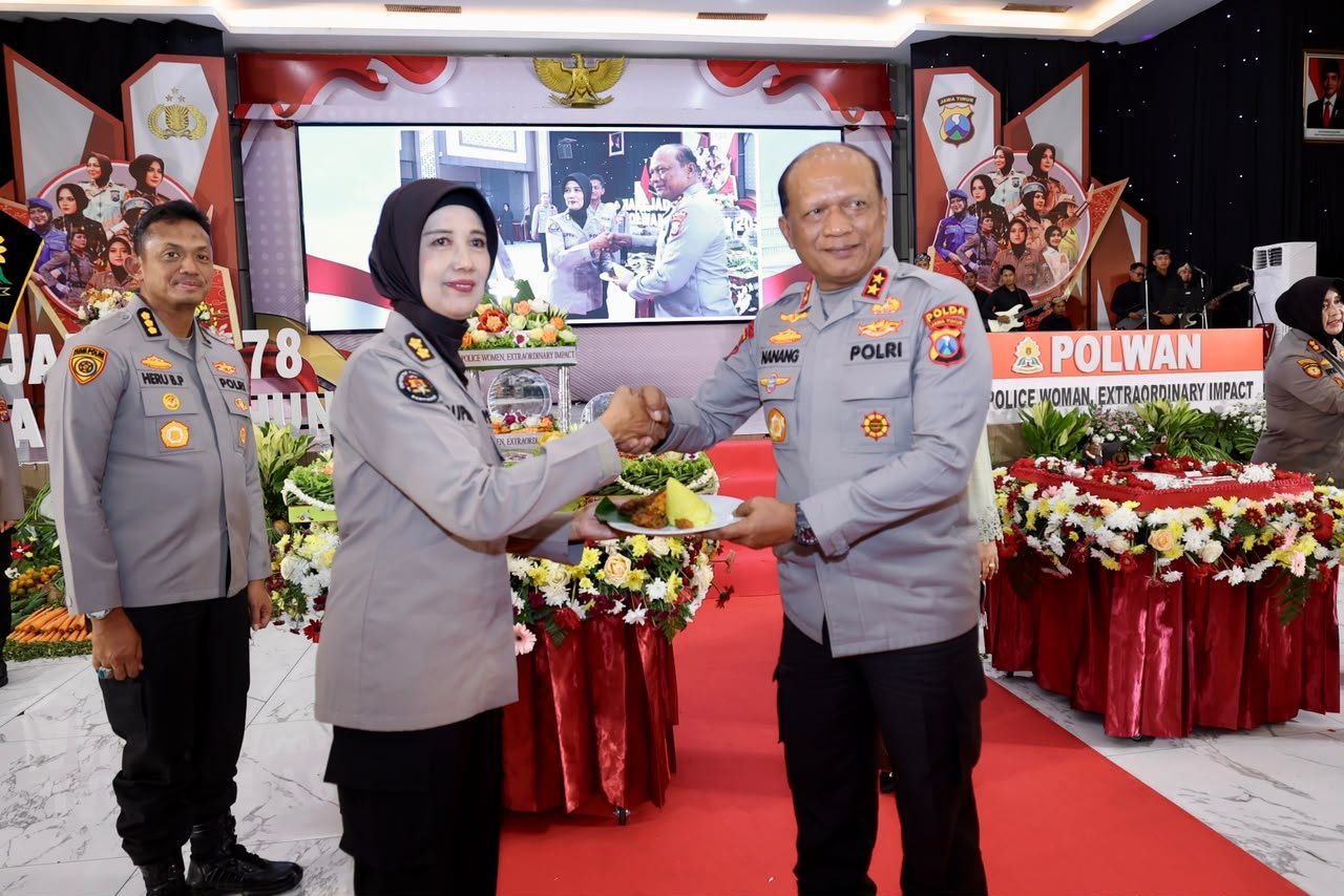 Hari Jadi ke-78 Polwan RI, Kapolda Jatim Polwan Harus Profesional dan Beri Dampak Nyata bagi Masyarakat