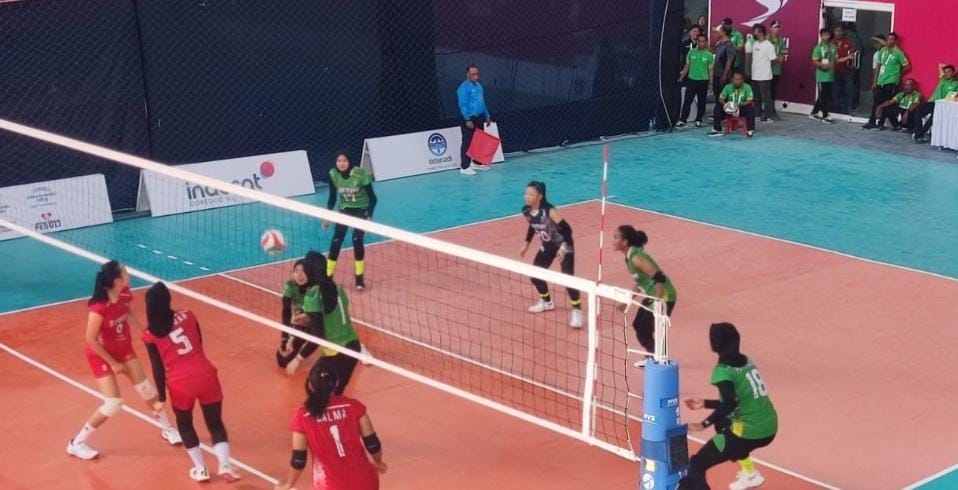 Menang 3-0 Lawan Sumut, Tim Voli Putri Jatim Maju Babak Semifinal di PON XXI 2024