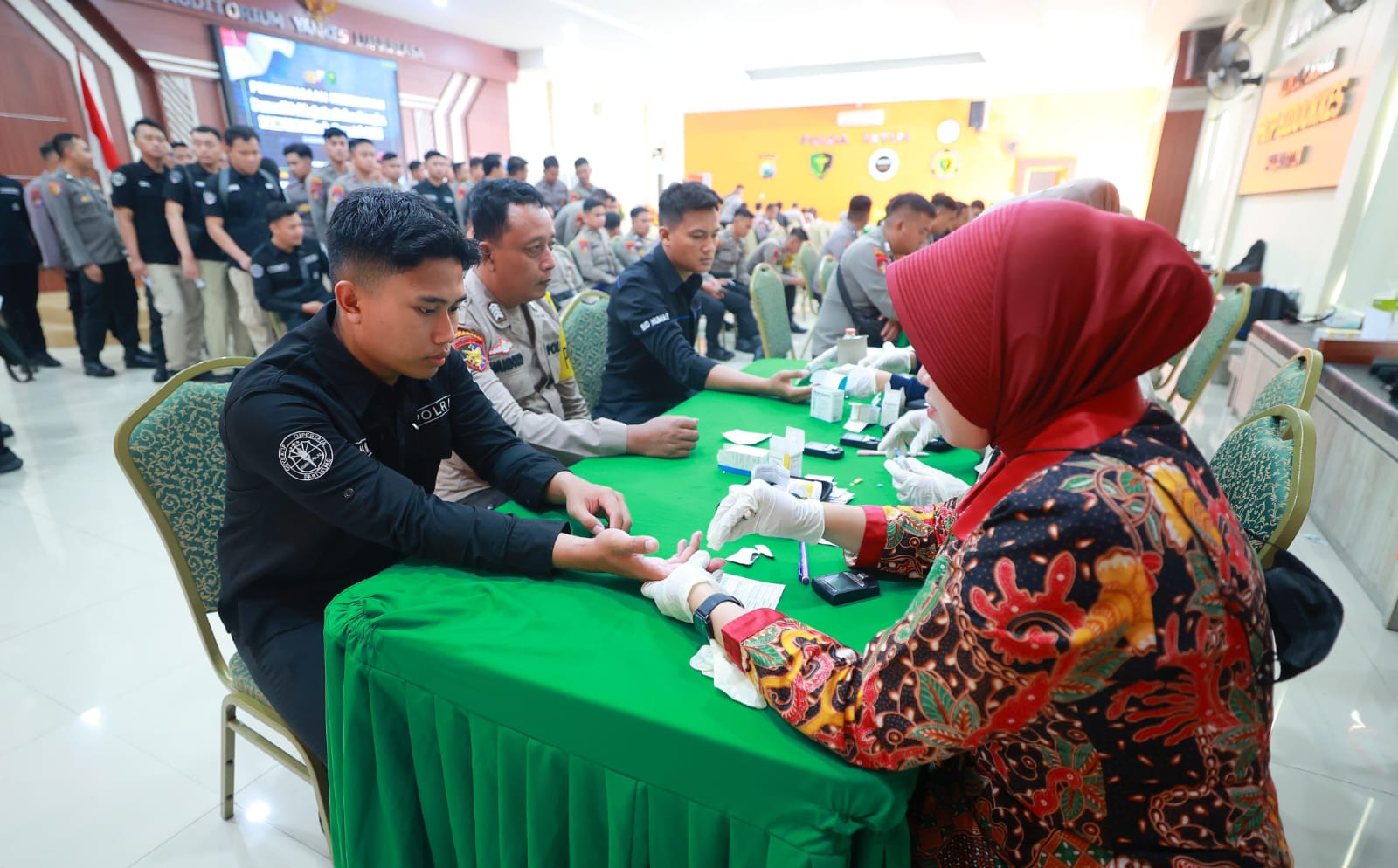 808 Personel Polda Jatim dan 15 ribu Personel Polres Jajaran, Lakukan Rikes Sebelum Bertugas di TPS