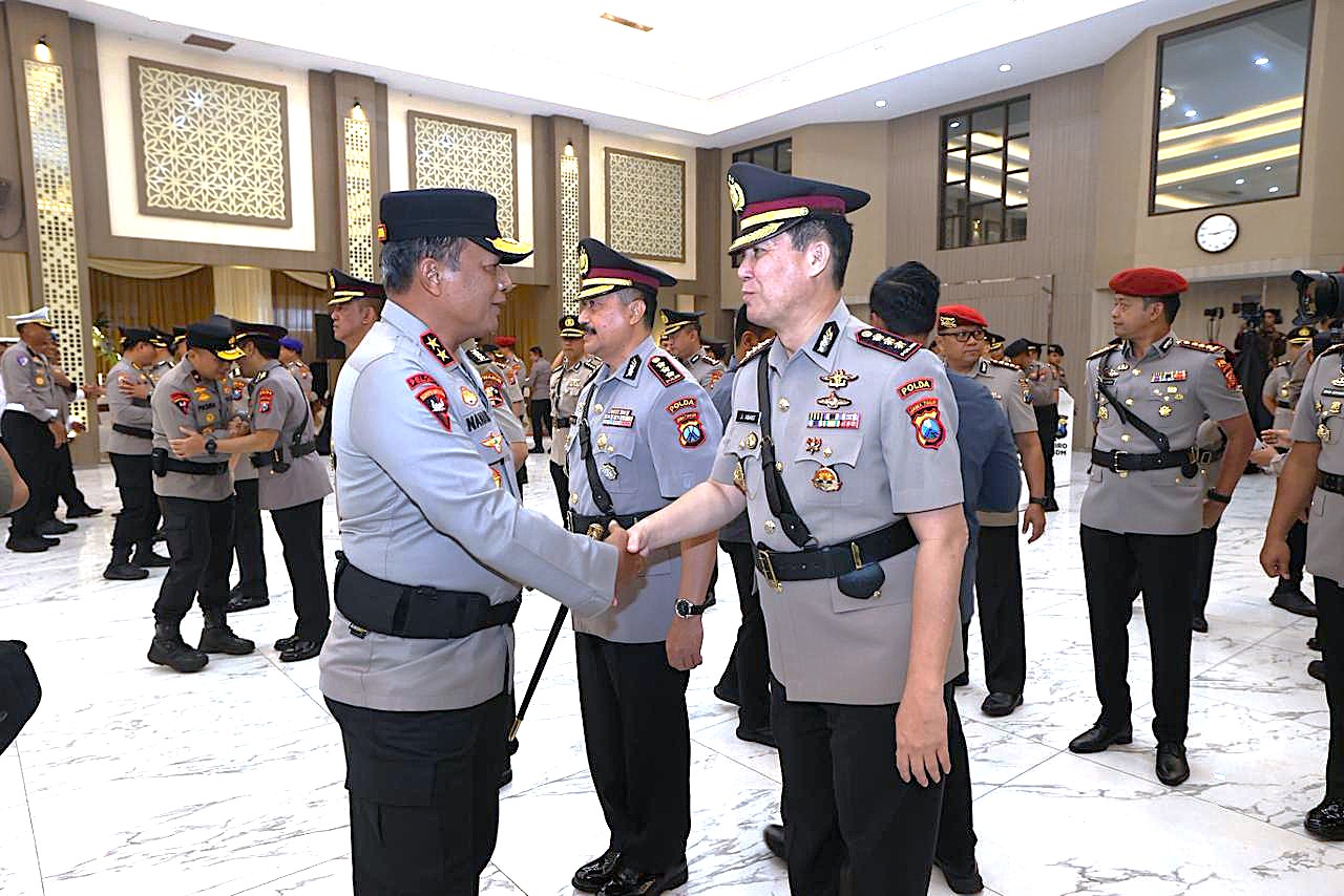 Kapolda Jatim Pimpin Sertijab PJU dan Sejumlah Kapolres