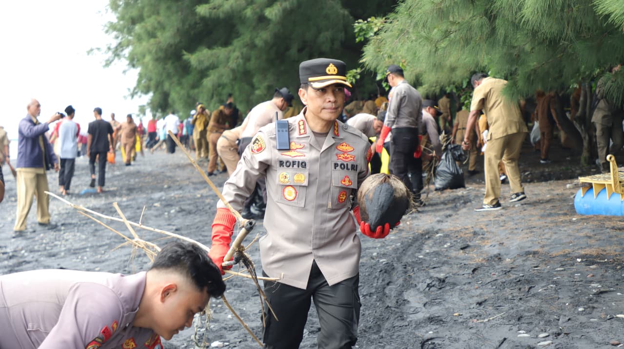 Polresta Banyuwangi Wujudkan Wisata Aman dan Resik Melalui Gerakan Banyuwangi Asri