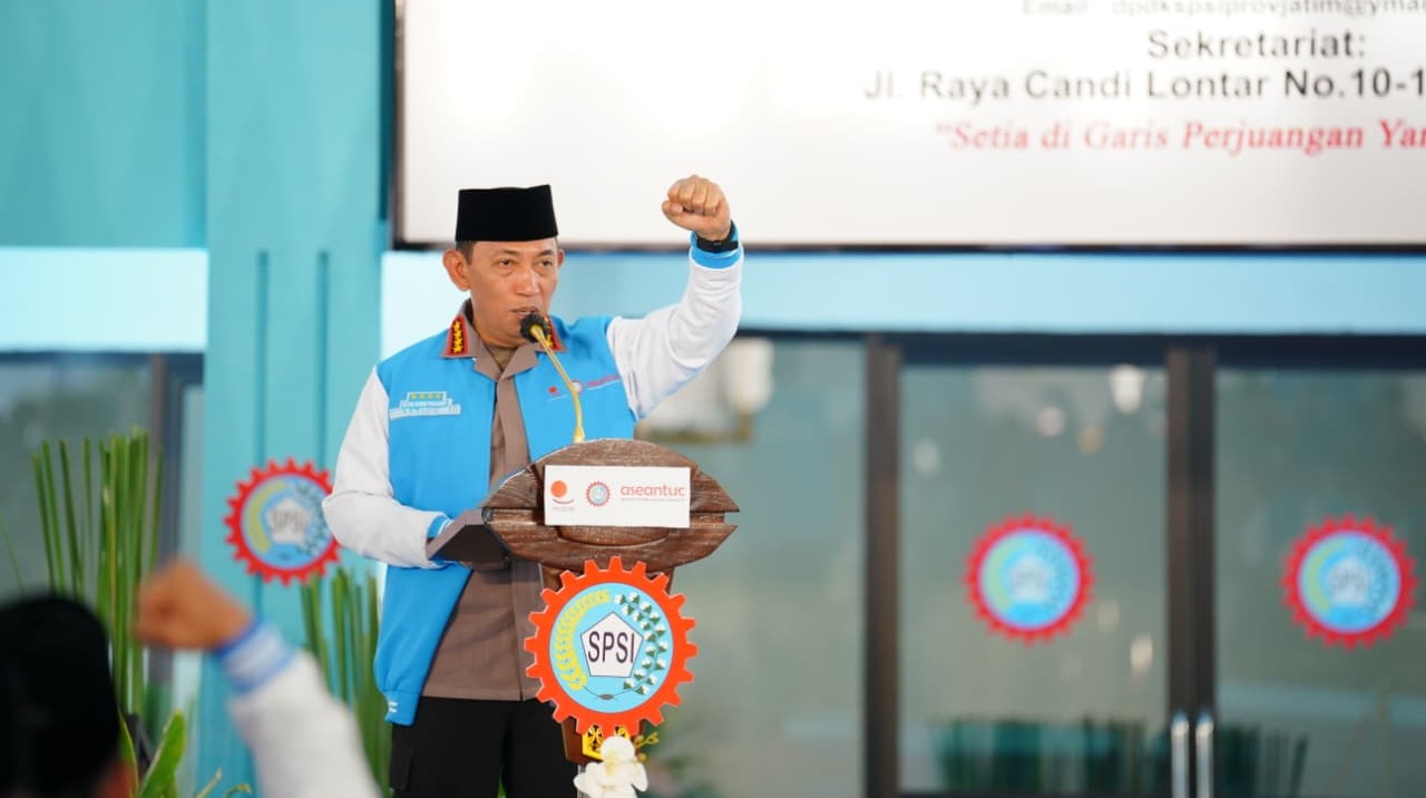 Kapolri di Hadapan Buruh: Satukan Tekad dan Barisan untuk Wujudkan Indonesia Emas 2045