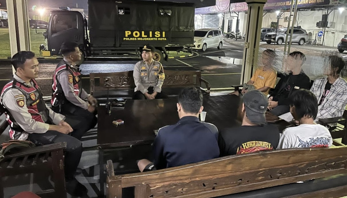 Patroli Pamapta Polres Mojokerto Kota Gagalkan Tawuran Jelang Sahur