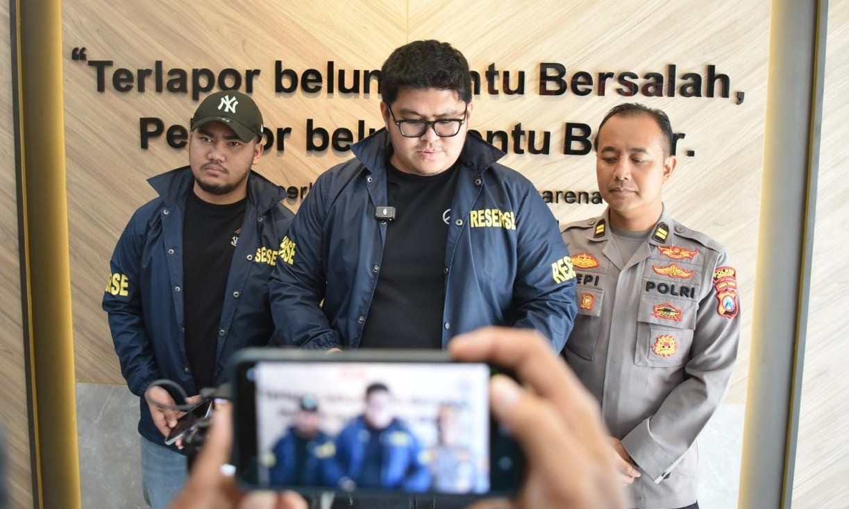 Polres Gresik Amankan Tersangka Pengedar Serbuk Petasan Asal Trenggalek