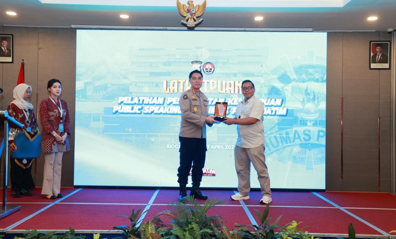 Pelatihan Public Speaking, Kabid Humas Polda Jatim: Humas Harus Jadi Komunikator Efektif di Era Digital