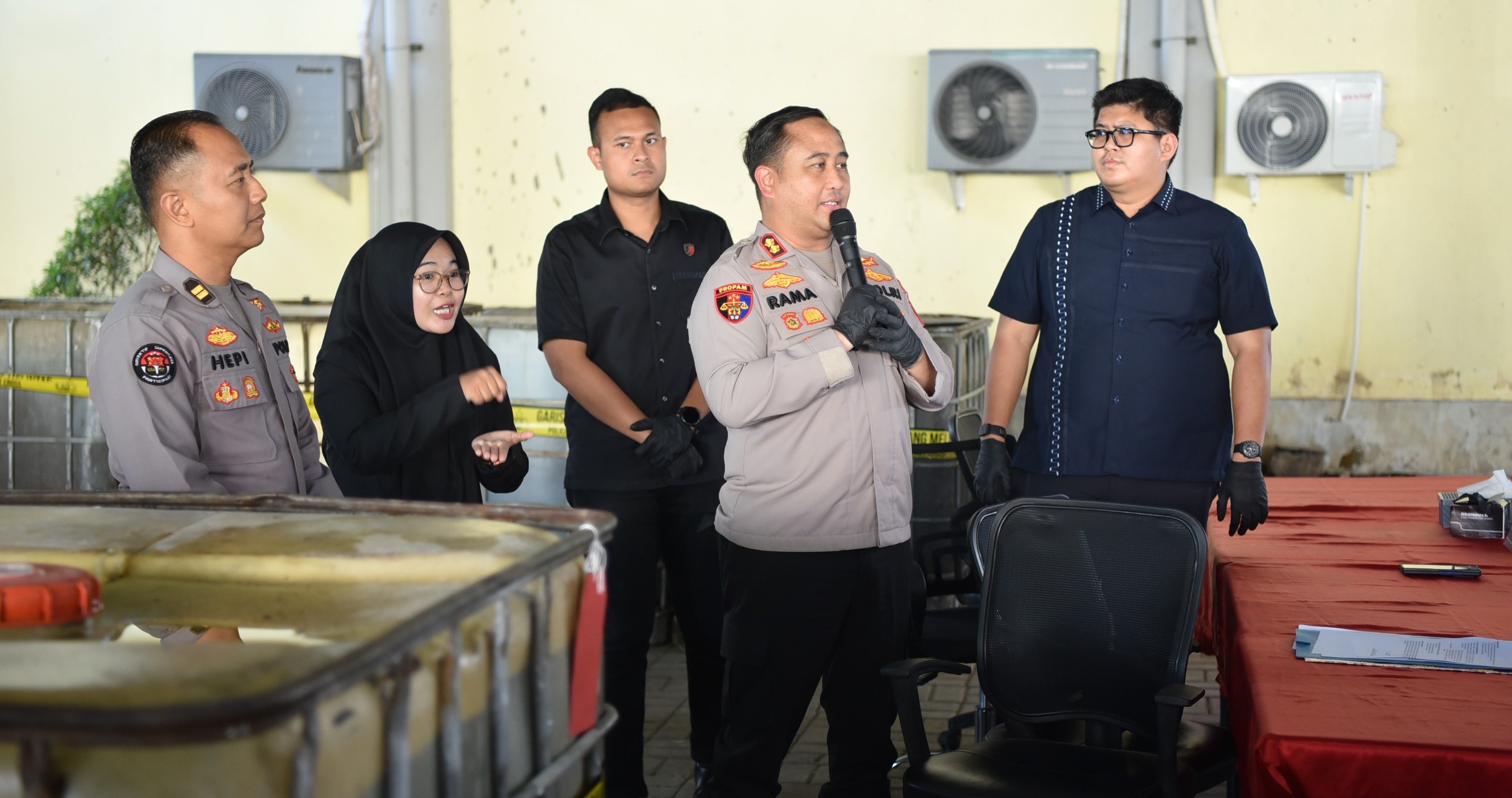 Polres Gresik Ungkap Penimbunan 17 Ribu Liter Solar Subsidi, Satu Tersangka Diamankan