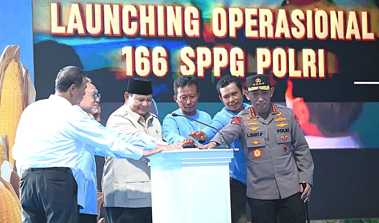 Dari Jawa Timur, Presiden Prabowo Groundbreaking 10 Gudang Pangan Polri dan Luncurkan 166 SPPG