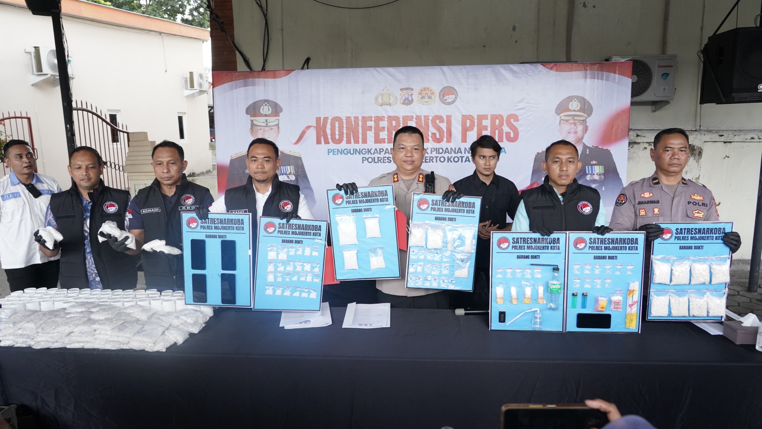 Polres Mojokerto Kota Amankan Barang Bukti Ungkap Narkoba Senilai 1,1 Miliar