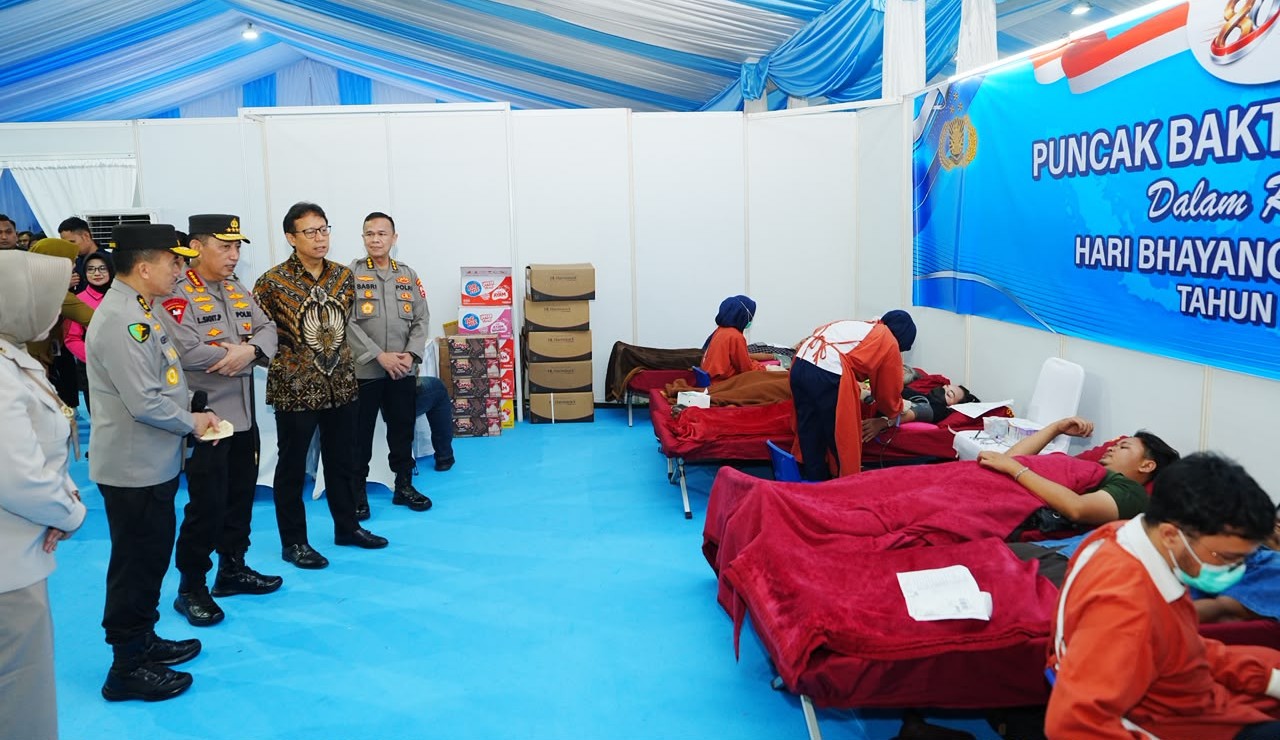 Hadiri Puncak Bakti Kesehatan, Kapolri Berikan Pelayanan Terbaik ke Masyarakat dan Anggota