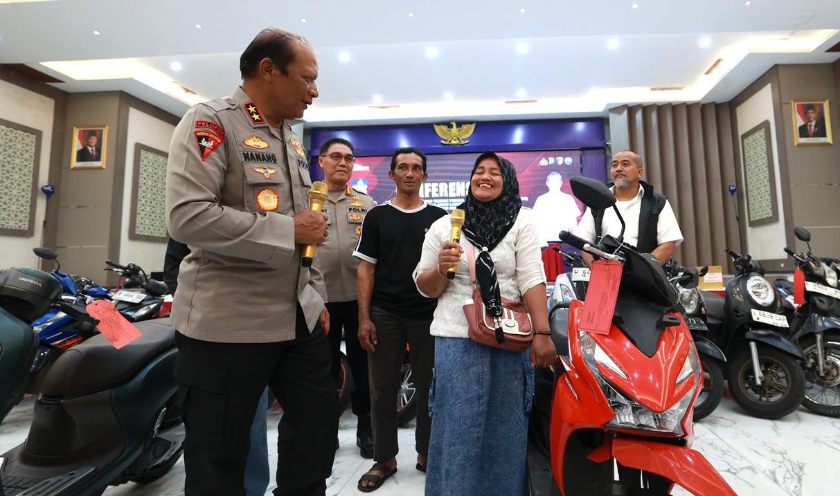 Polda Jatim Kembalikan Motor Korban Curanmor dan Begal Tanpa Biaya