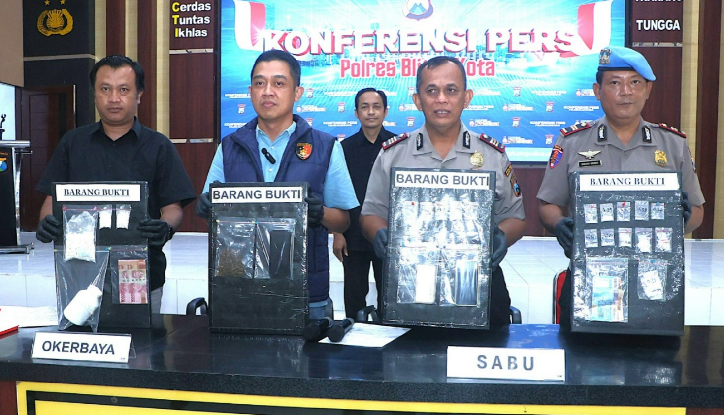 Polres Blitar Kota Ungkap Kasus Narkoba 14 Tersangka Diamankan