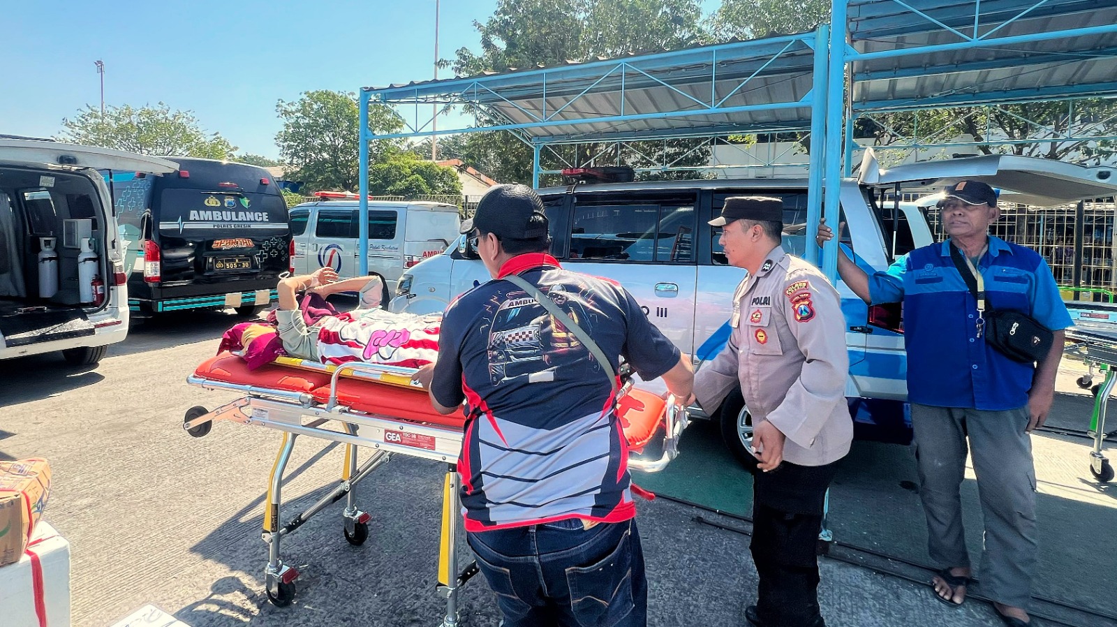 Polres Gresik Beri Layanan Ambulans Gratis untuk Masyarakat