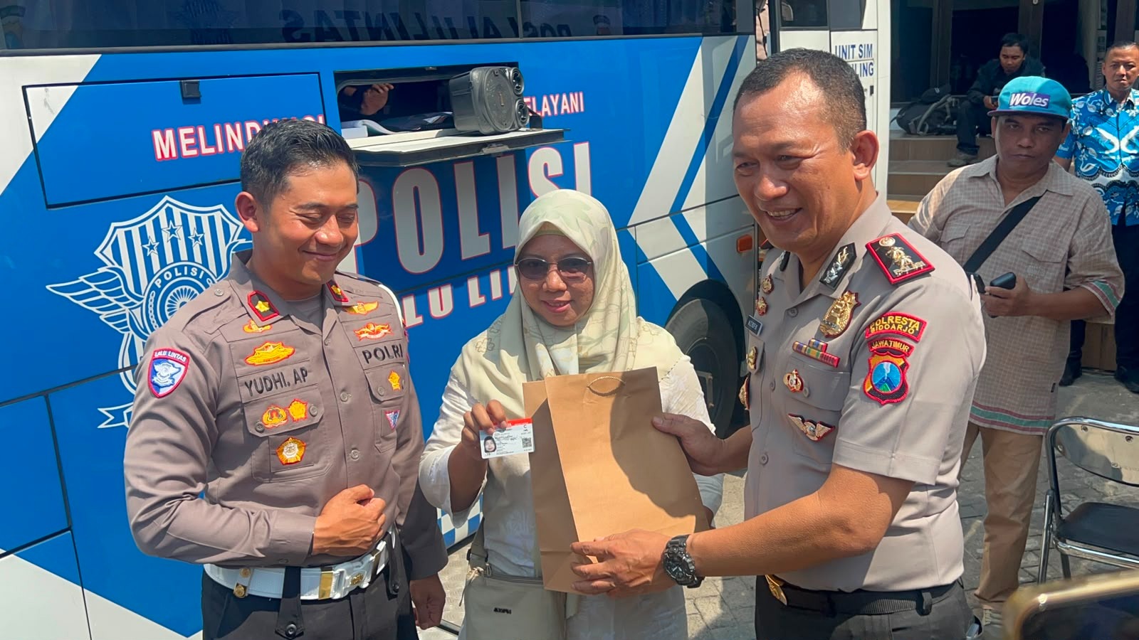 Sambut Hari Kemerdekaan RI ke-81 Polresta Sidoarjo Hadirkan Layanan SIM Keliling 24 Jam Selama 17 Hari Non Stop