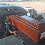 DVI Polda Jatim Serahkan Jenazah Kelima Korban KM Mutiara Sentosa II