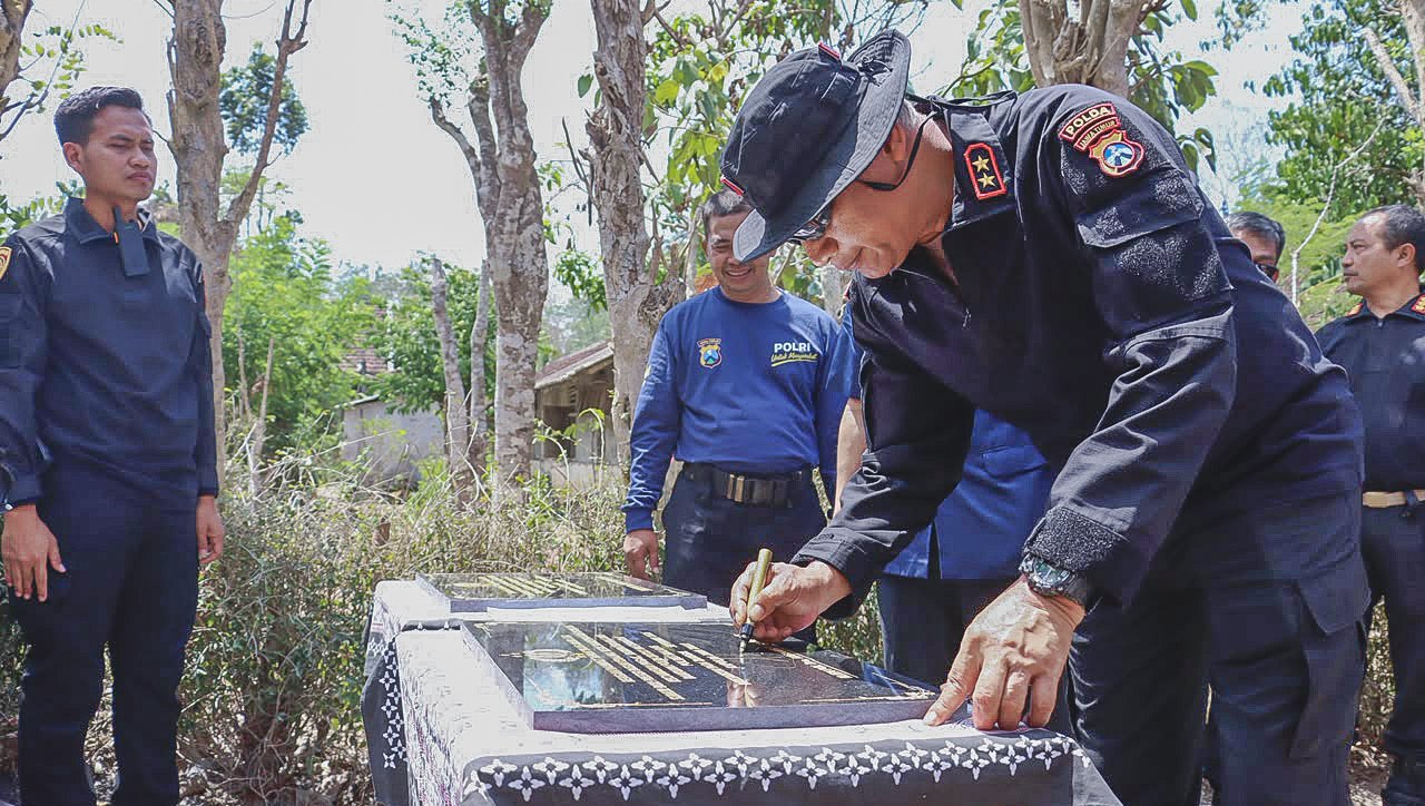 Kapolda Jatim Resmikan Sumur Bor Presisi Atasi Krisis Air Bersih di Pagak Malang