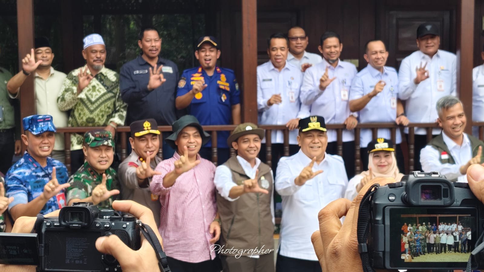 Kapolda Riau dan Menhut Raja Juli Antoni Bahas Kelestarian Gambut di Rumah Runding Bengkalis