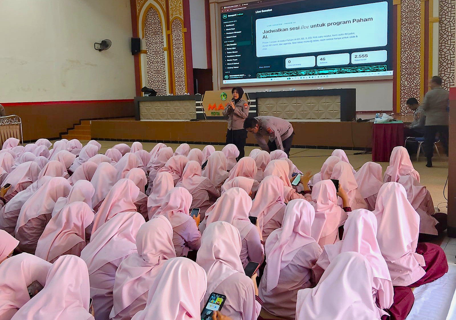 Polresta Malang Kota Edukasi Paham AI ke 500 Siswa MAN 2 Malang soal Bijak Pengunaan dan Media Sosial