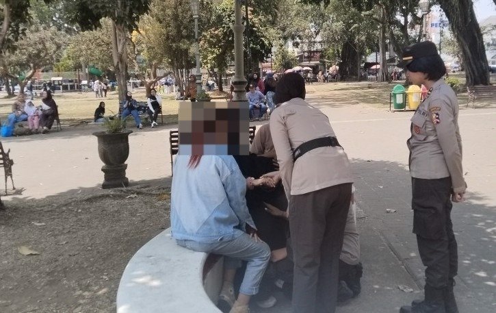 Polresta Malang Kota Gagalkan Percobaan Bunuh Diri di Alun-Alun Merdeka, Tiga Taruni Latja Akpol Bantu Tenangkan Korban