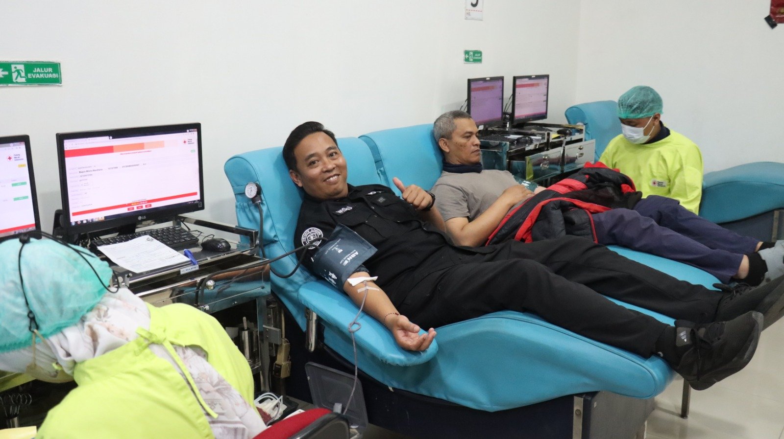 HUT Humas Polri ke-75, Polresta Malang Kota Gelar Donor Darah Bersama Masyarakat, 67 Kantong Terkumpul