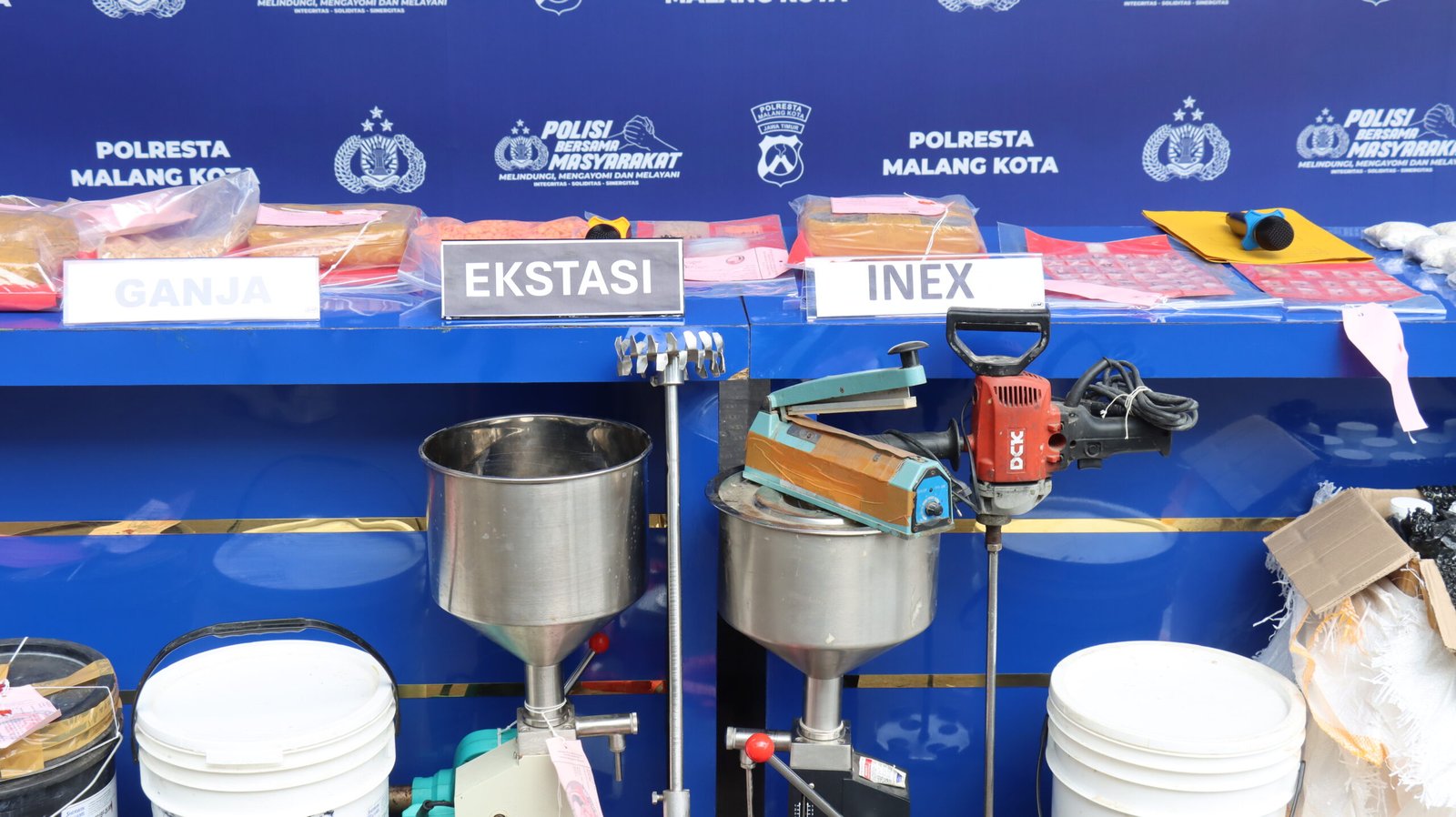 Polresta Malang Kota Ungkap Perkara Kosmetik Ilegal, Sekitar 2 Ton Bahan Baku Diamankan