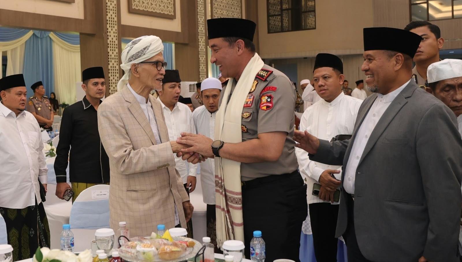 Silaturahmi dengan Ulama se-Jatim, Kapolri Ajak Perkuat Sinergi Jaga Kamtibmas
